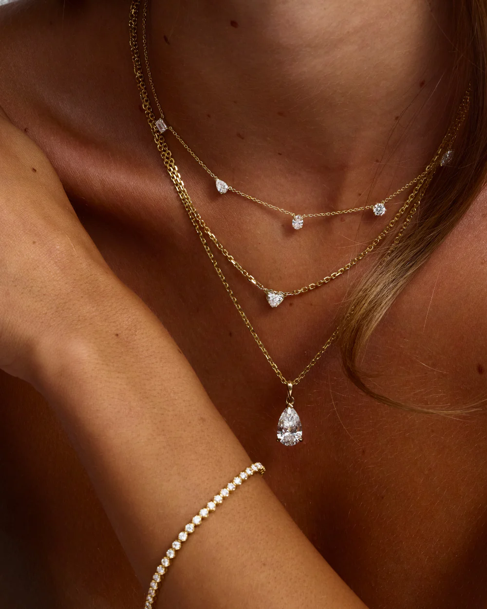 3.48ct Crown Set Tennis Bracelet - 18ct Yellow Gold - Image 3